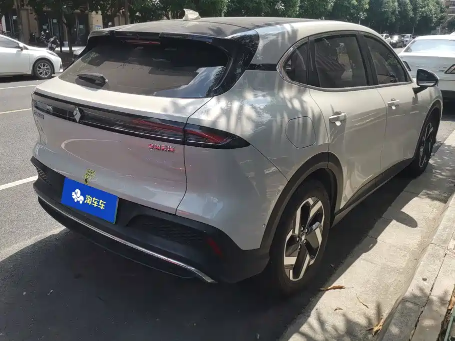 Baojun Yunhai — миниатюра 3