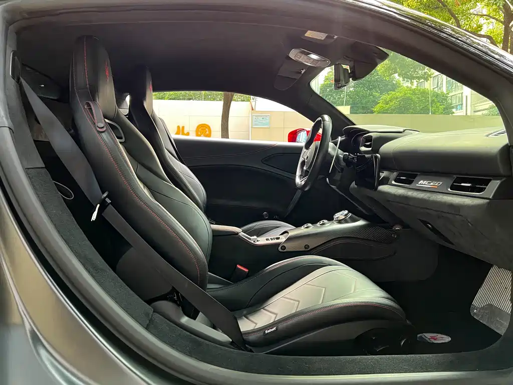 Maserati MC20 2020 3.0T Standard