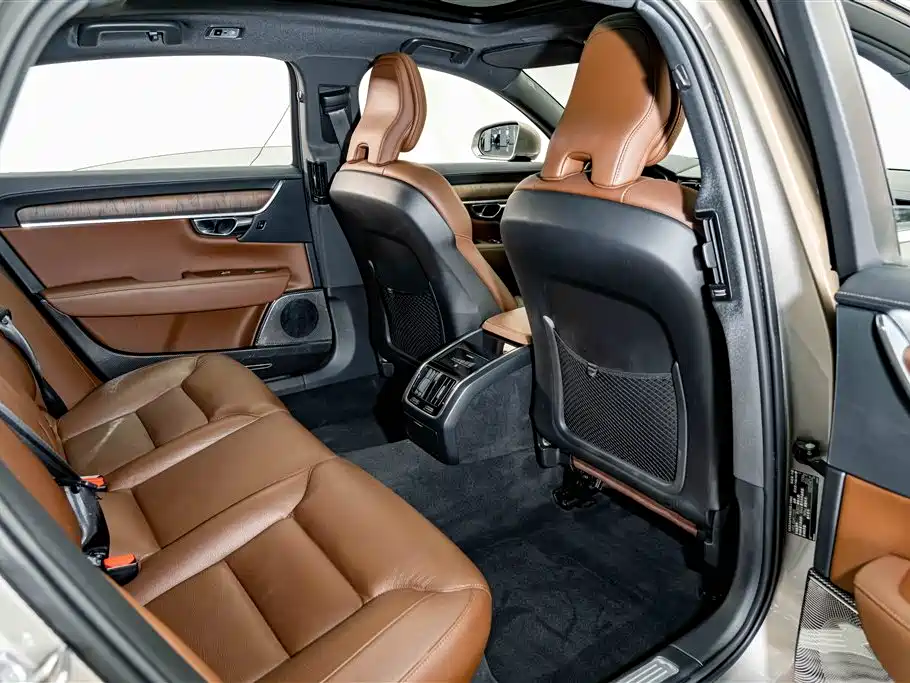 Volvo S90 — миниатюра 21