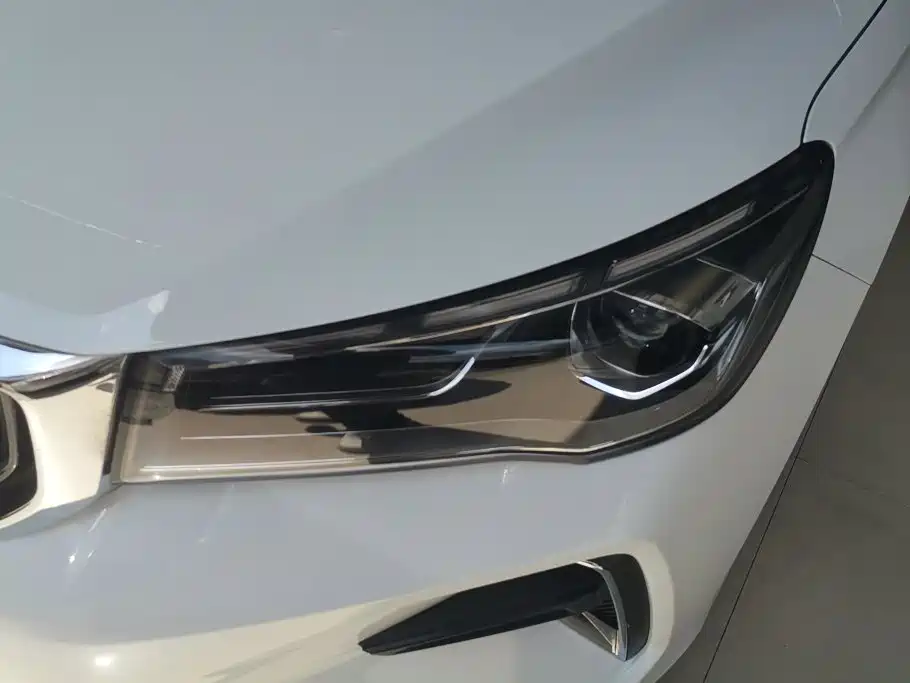 Geely Emgrand — миниатюра 5