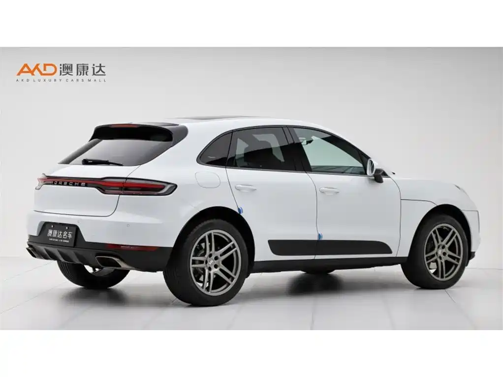 Porsche Macan — миниатюра 3