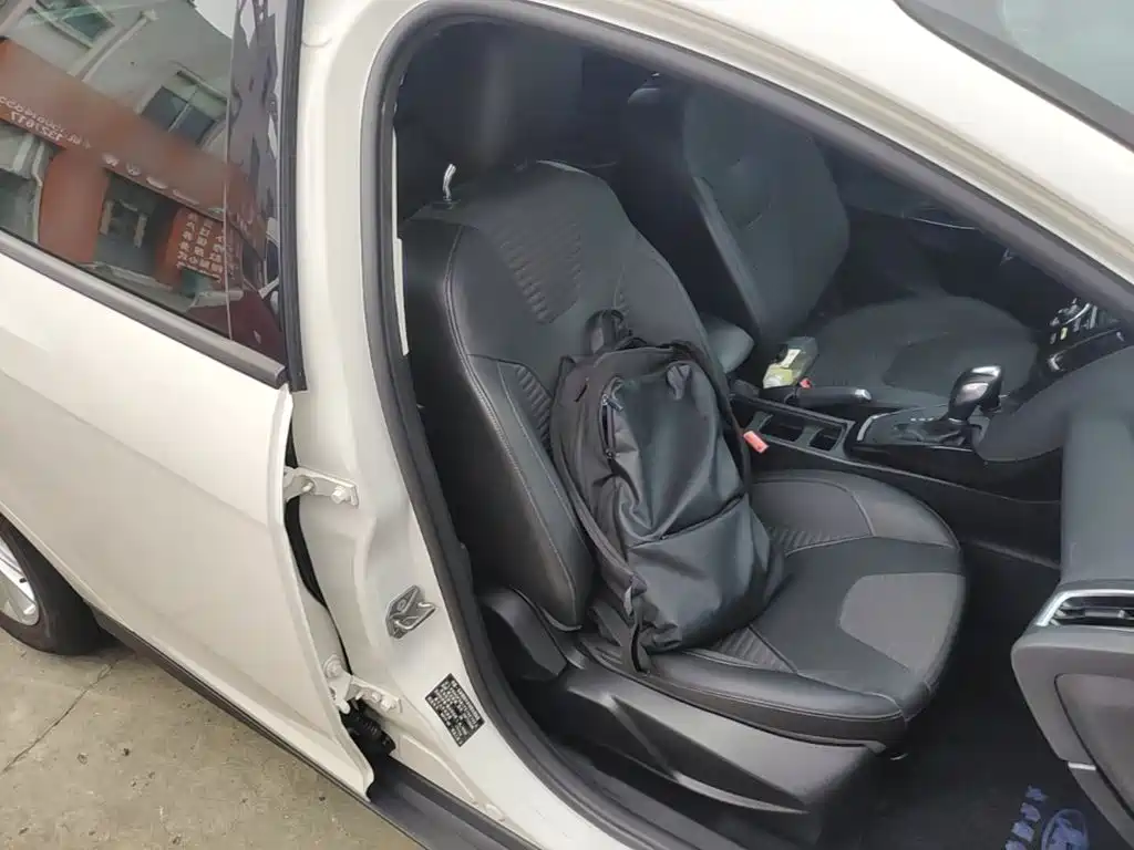 Ford Focus — миниатюра 25