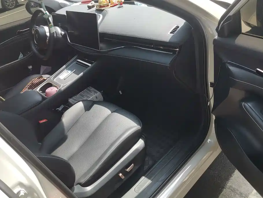 Baojun Yunhai — миниатюра 8