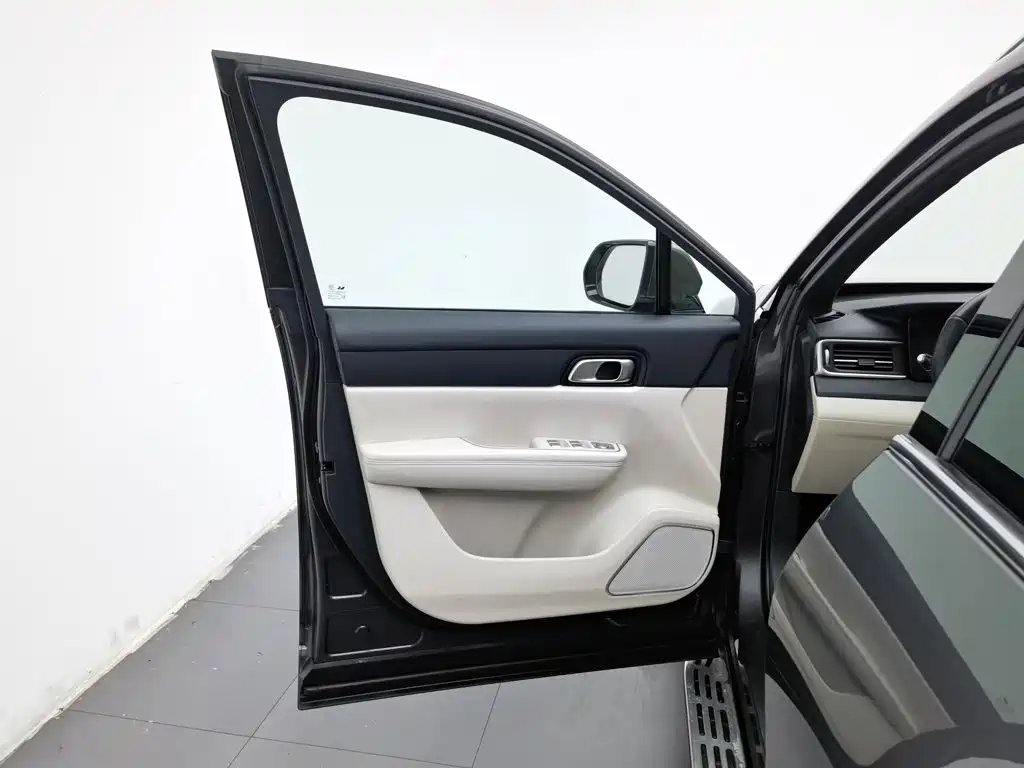 Li Auto Li ONE — миниатюра 8