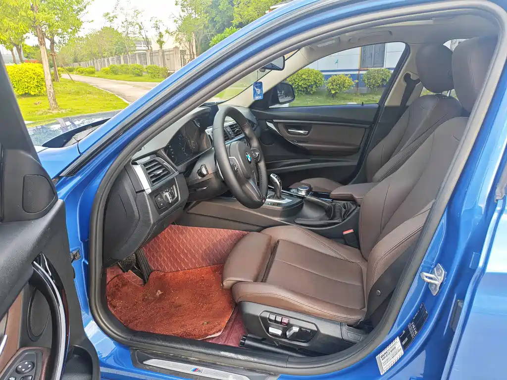BMW 3 Series — миниатюра 8