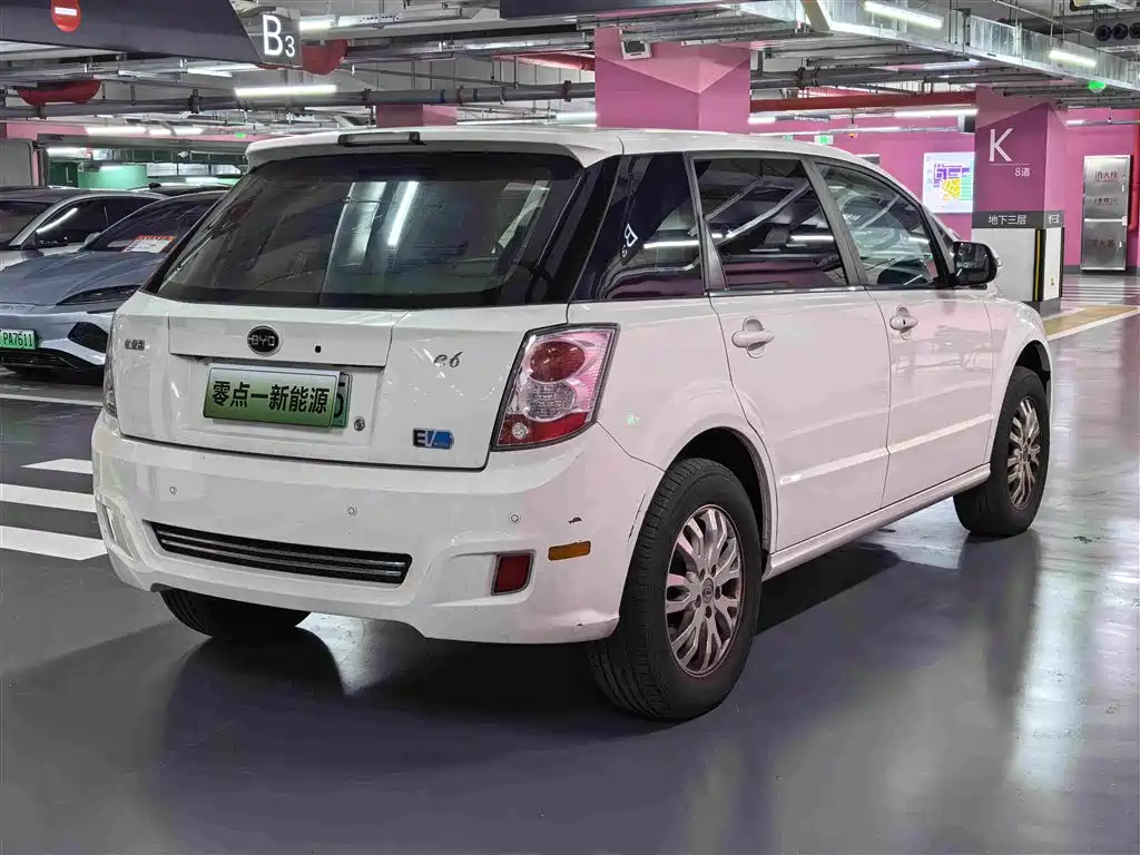 BYD e6 — миниатюра 5