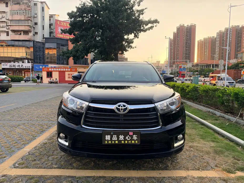 Toyota Highlander — миниатюра 2