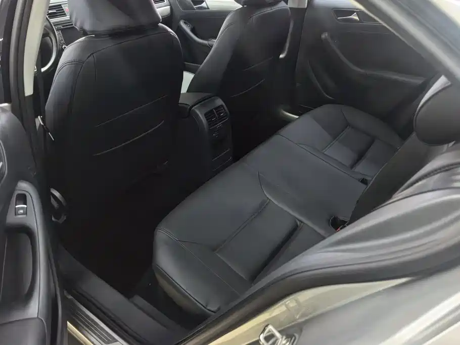 Volkswagen Sagitar — миниатюра 11