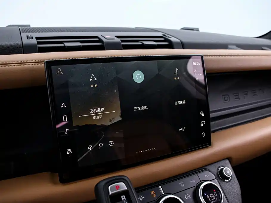 Land Rover Defender — миниатюра 8