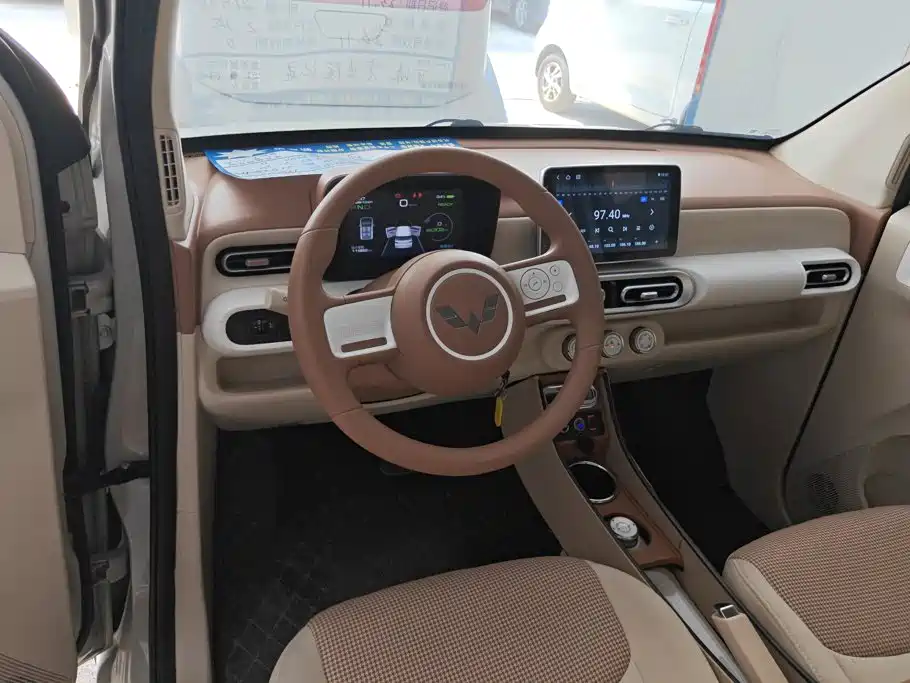 Wuling MINIEV — миниатюра 12