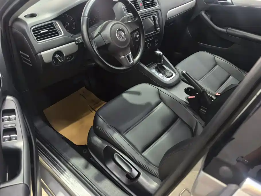 Volkswagen Sagitar — миниатюра 9