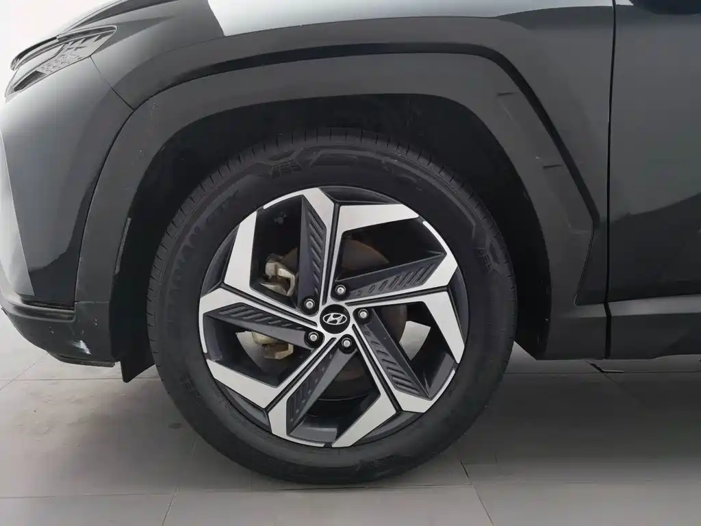 Hyundai Tucson — миниатюра 13
