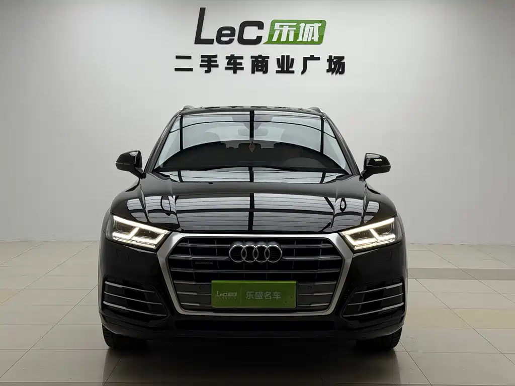 Audi Q5L 2018 40 TFSI Fashion V