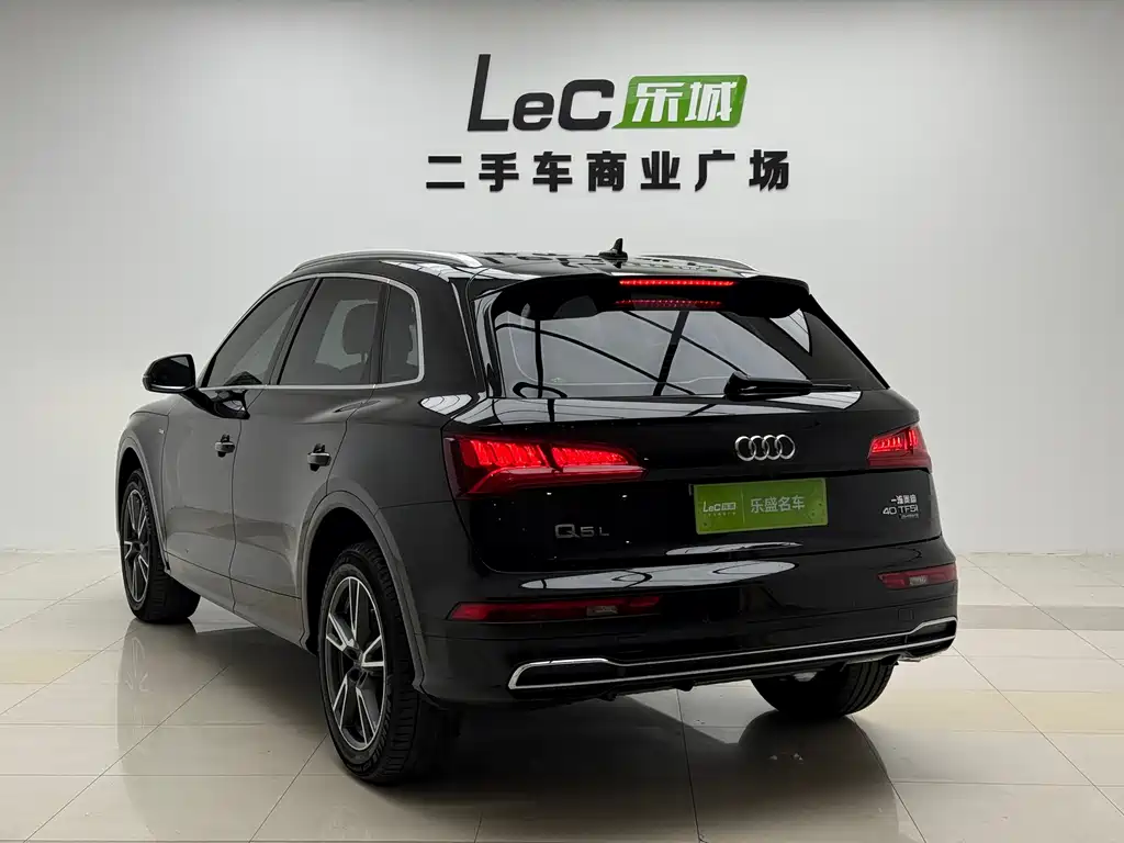Audi Q5L 2018 40 TFSI Fashion V