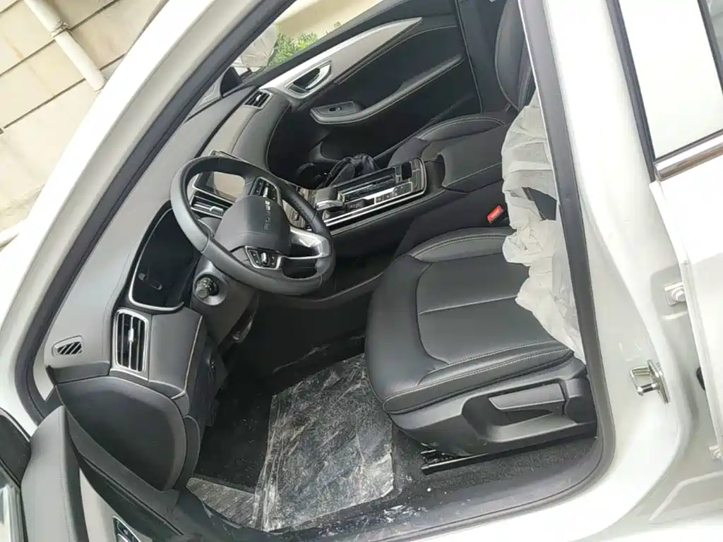Roewe i6 MAX New Energy — миниатюра 15