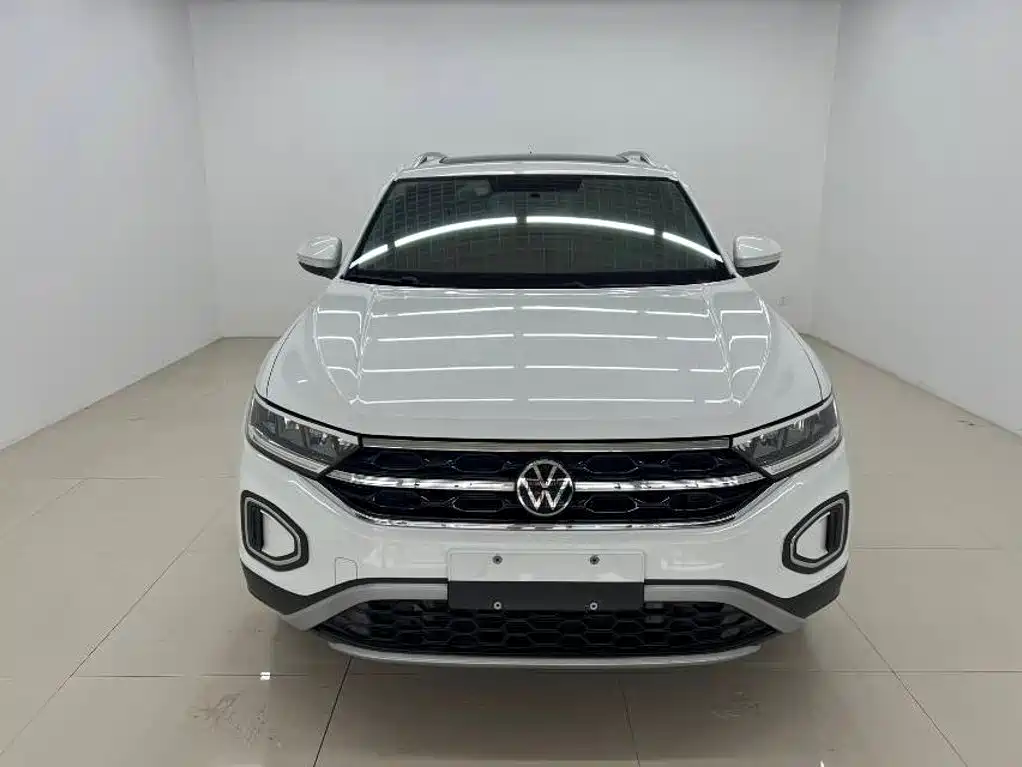 Volkswagen T-Roc — миниатюра 2