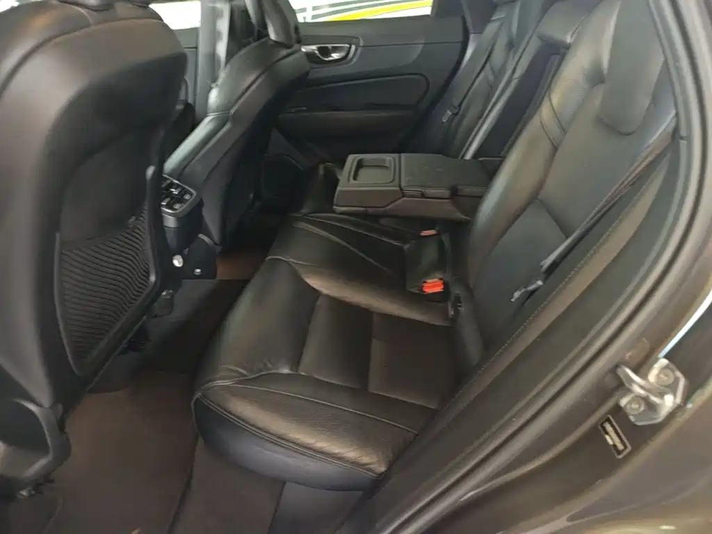 Volvo XC60 — миниатюра 17