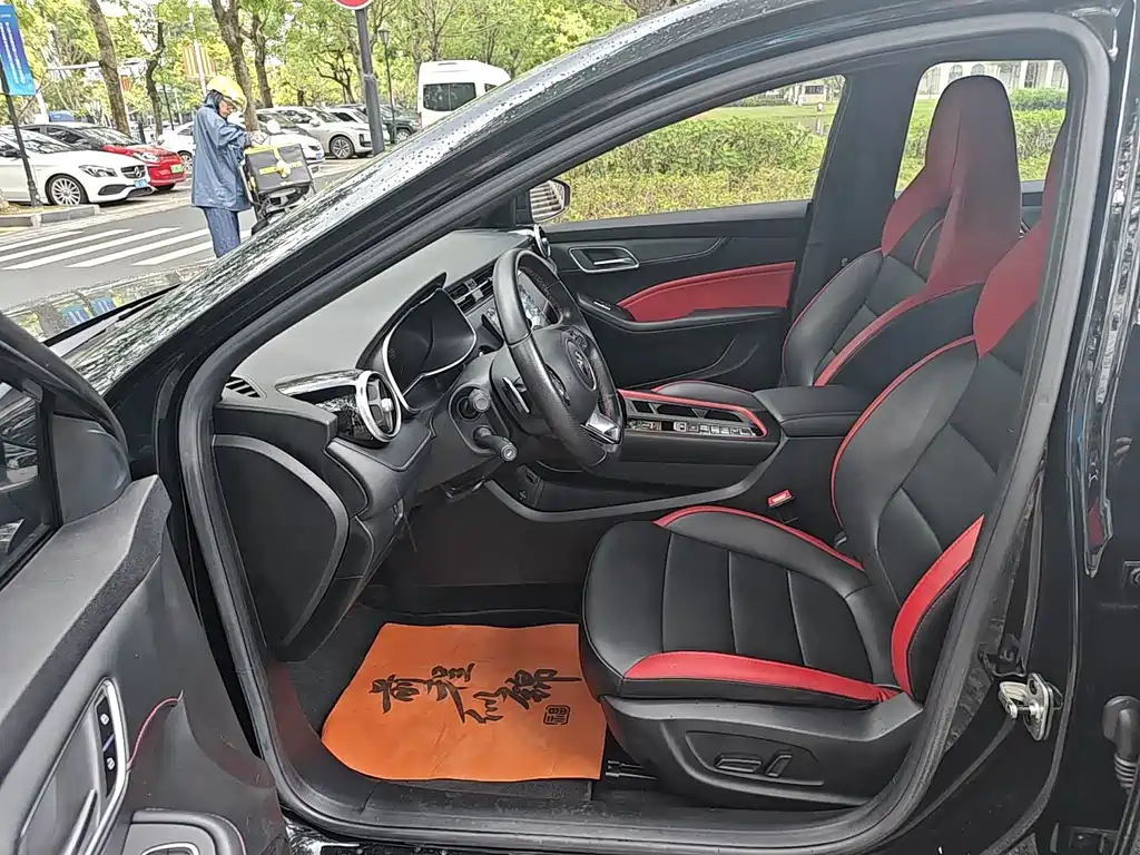 MG MG6 — миниатюра 4