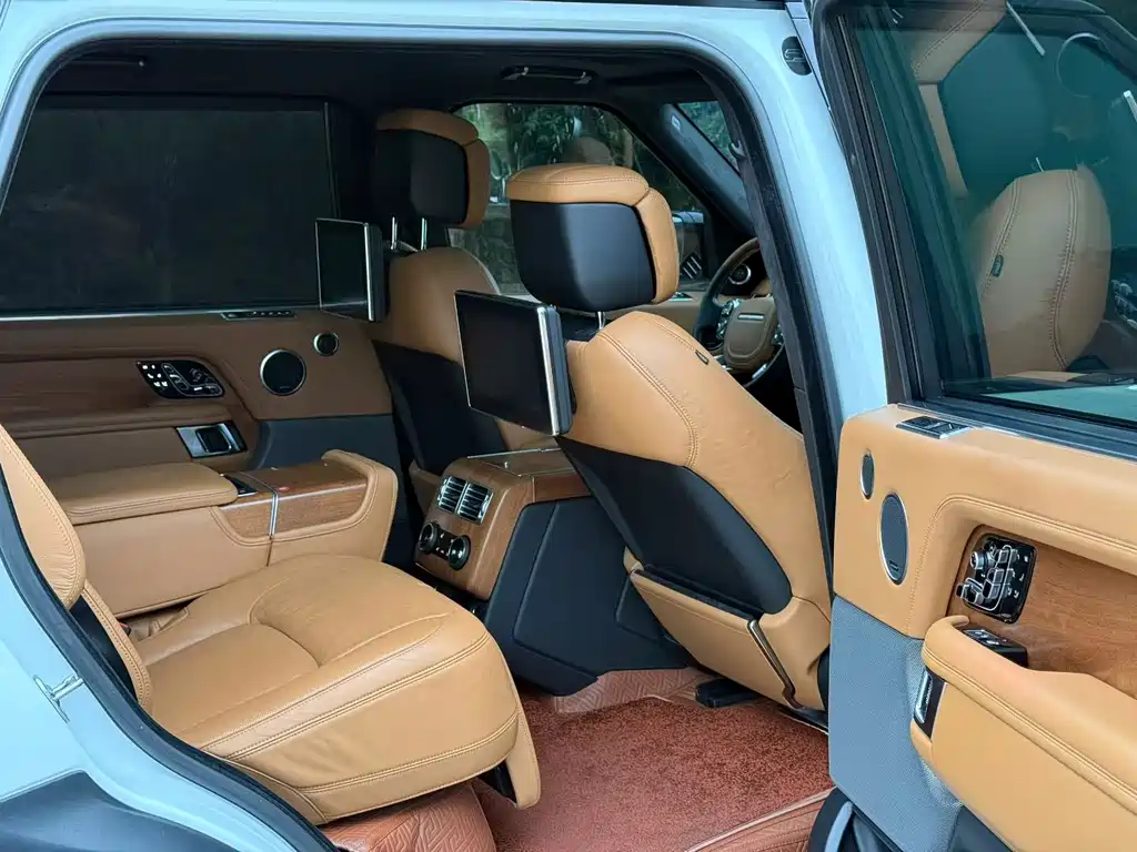 Land Rover Range Rover — миниатюра 6