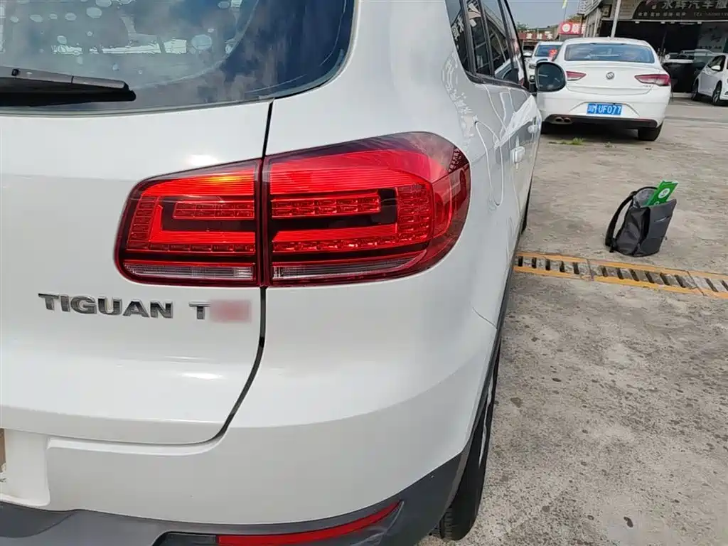 Volkswagen Tiguan 2013 1.8TSI AT