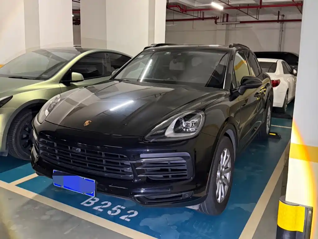 Porsche Cayenne — миниатюра 11