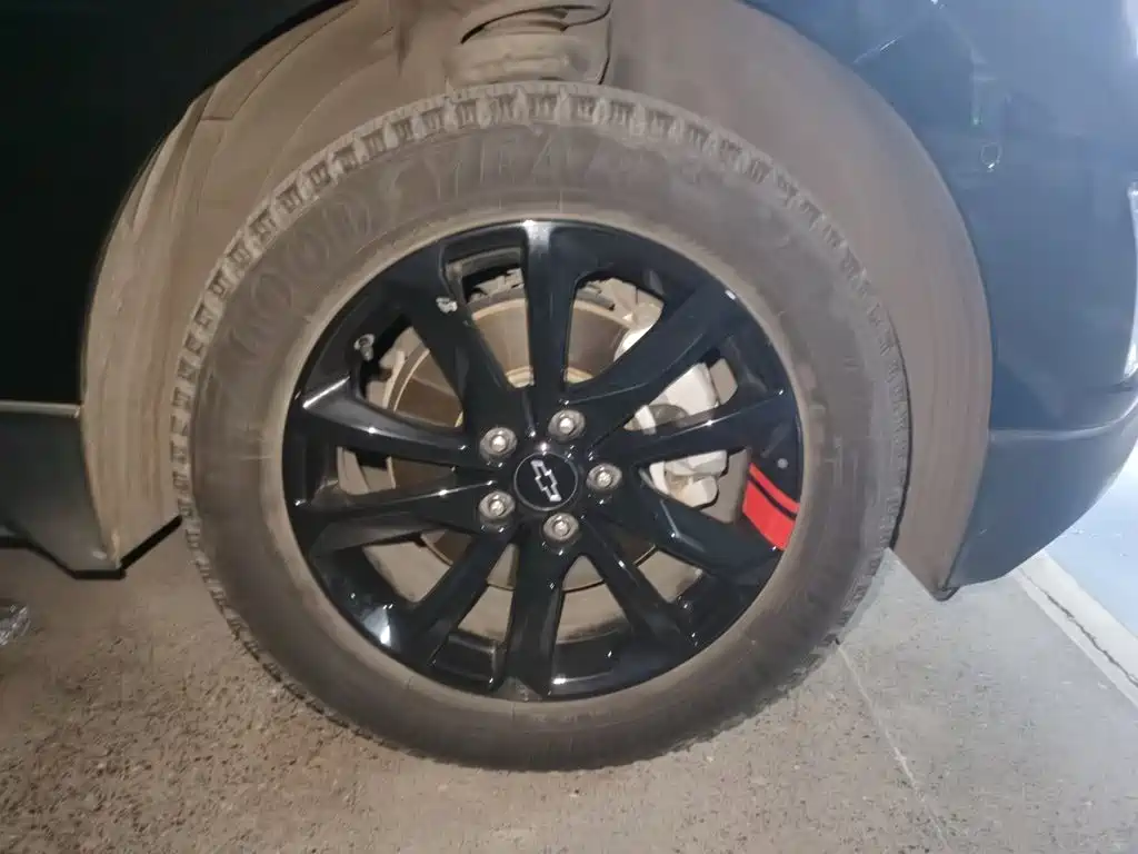 Chevrolet Equinox — миниатюра 24