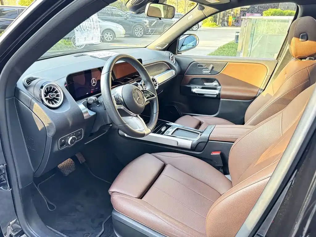 Mercedes-Benz EQB — миниатюра 8