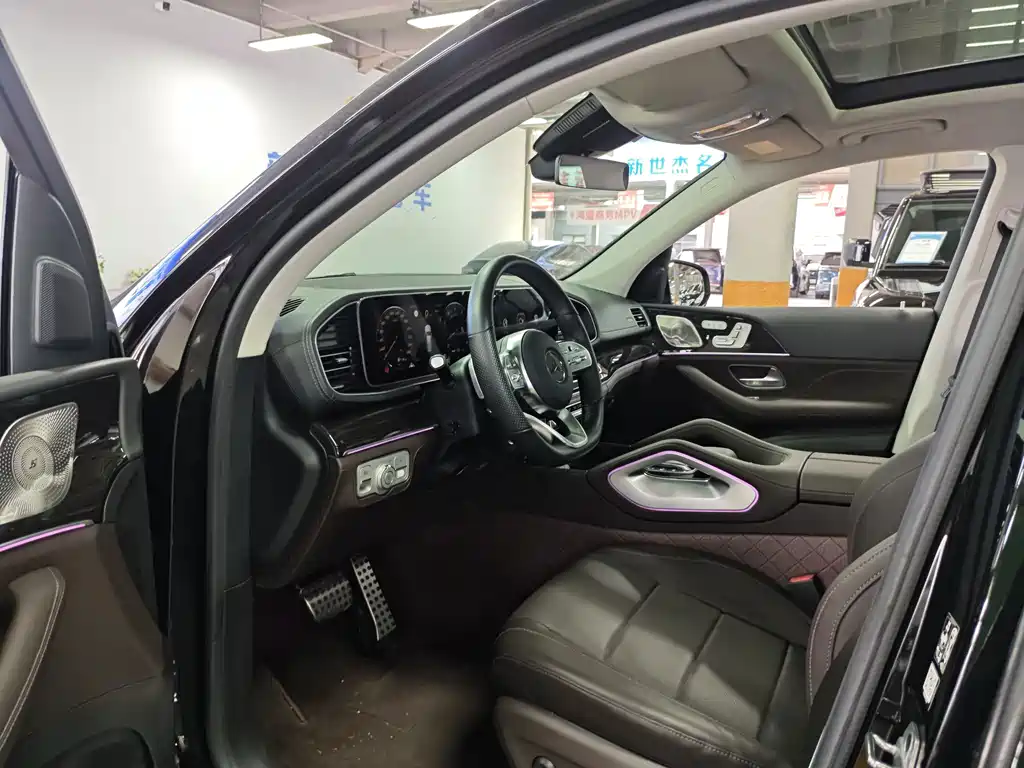 Mercedes-Benz GLS — миниатюра 4