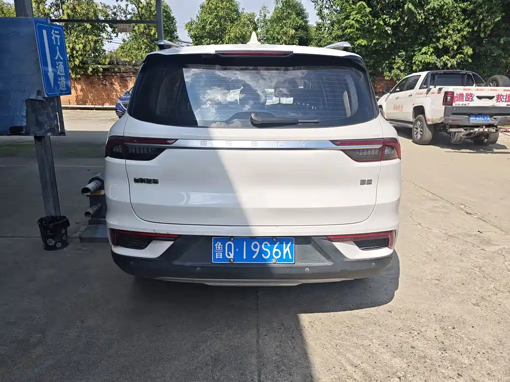 Geely Haoyue — миниатюра 15
