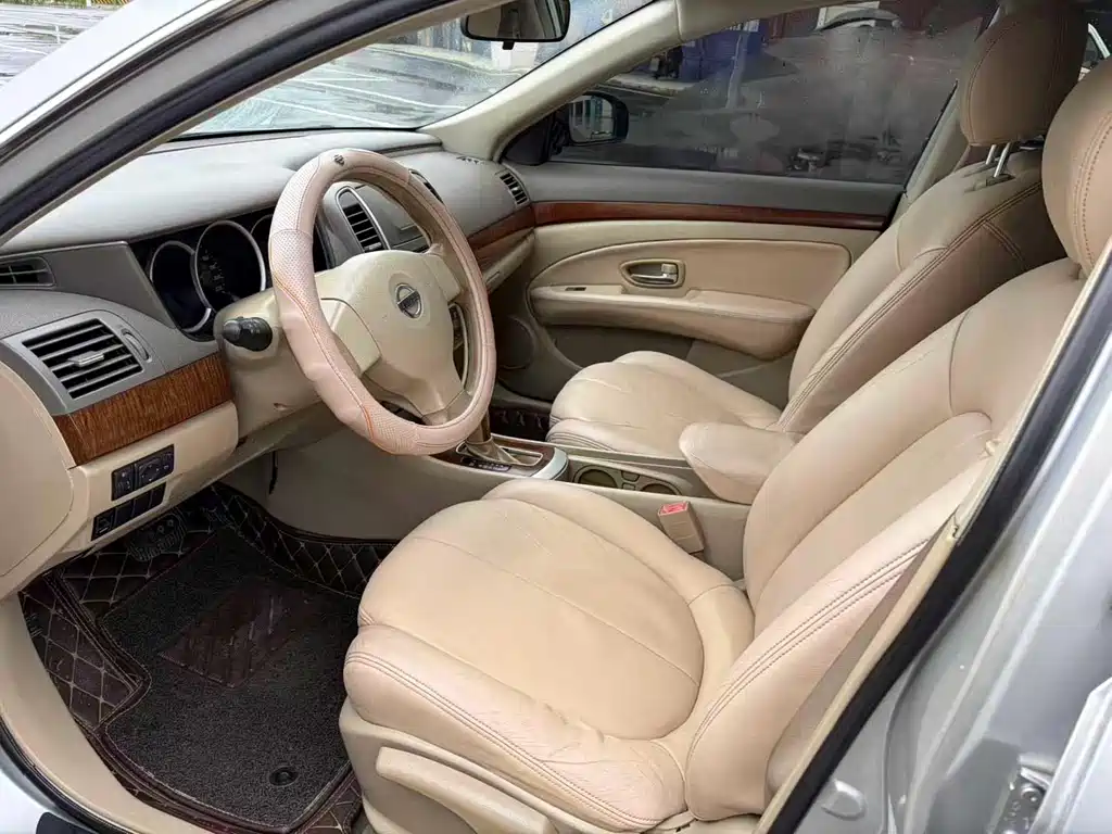 Nissan Sylphy 2012 1.6XE CVT Comfort