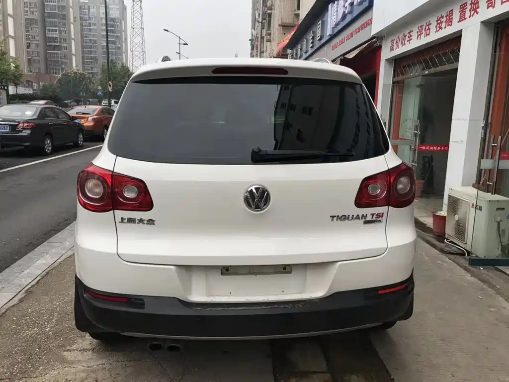 Volkswagen Tiguan 2010 2.0TSI AT Flagship