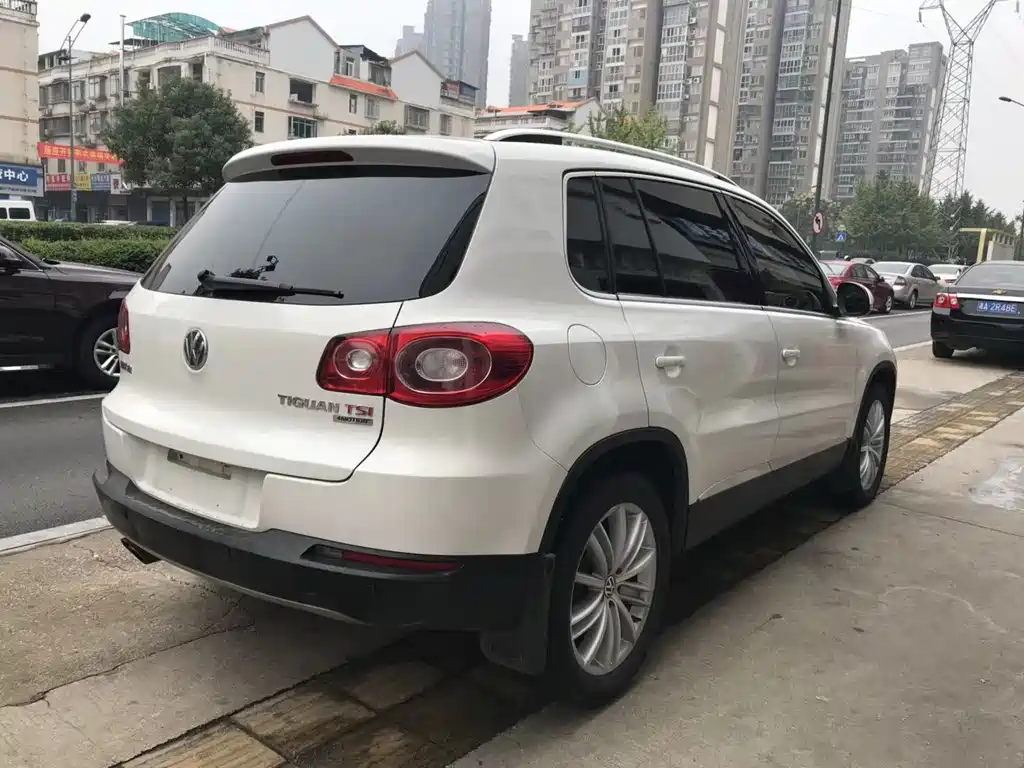 Volkswagen Tiguan 2010 2.0TSI AT Flagship