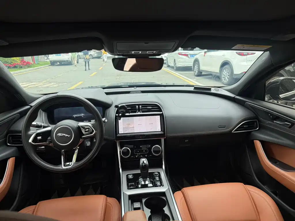Jaguar XEL 2021 2.0T 250PS R-DYNAMIC S Sport