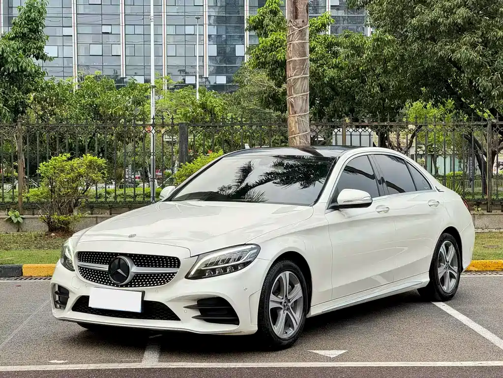 Mercedes-Benz C-Class 2020