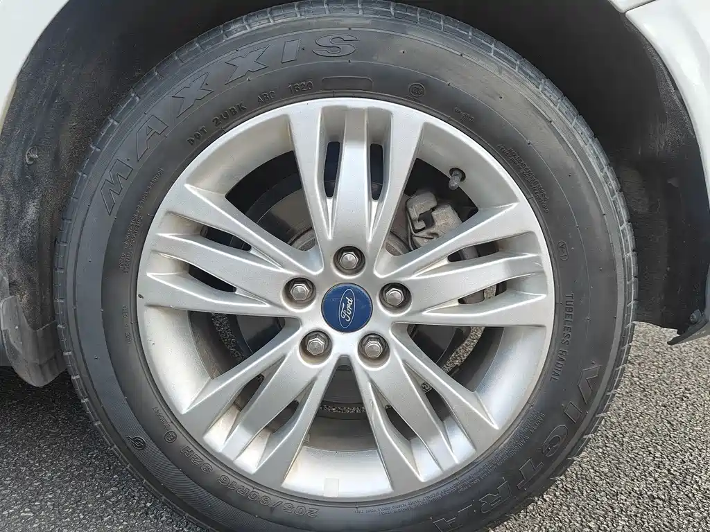 Ford Focus 2012 1.6L AT Comfort