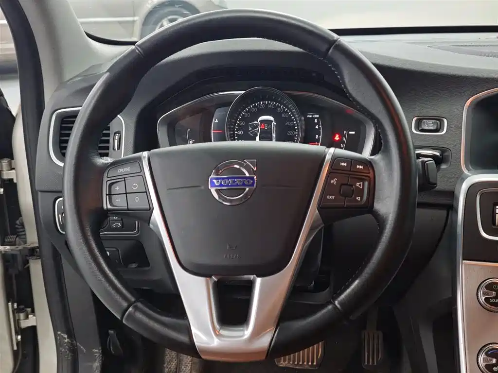 Volvo S60 2017 S60L T4