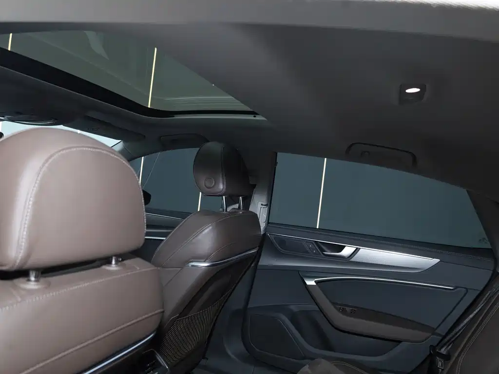 Audi A7L — миниатюра 20