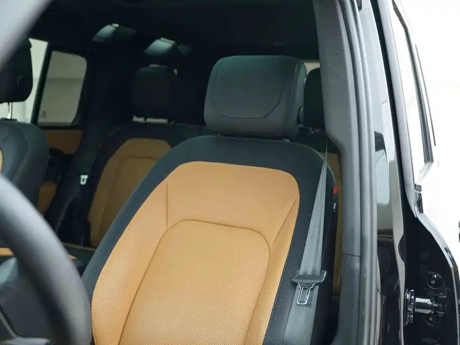Land Rover Defender — миниатюра 12