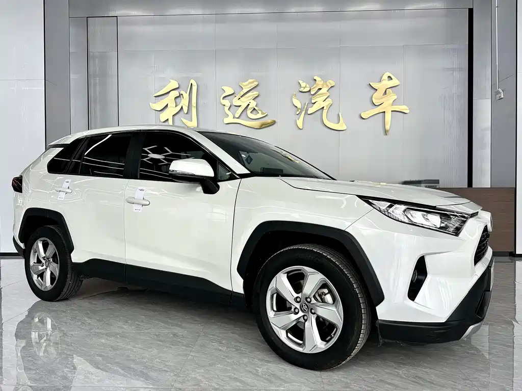 Toyota RAV4 — миниатюра 3