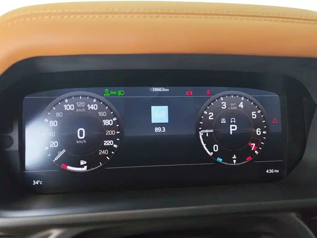 Land Rover Defender — миниатюра 4