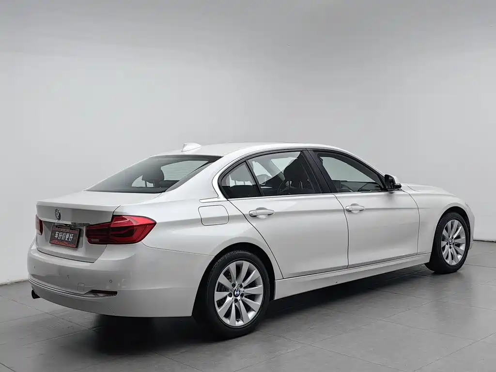 BMW 3 Series — миниатюра 2
