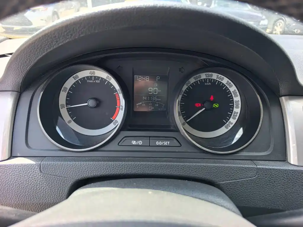 Skoda Rapid Spaceback — миниатюра 12