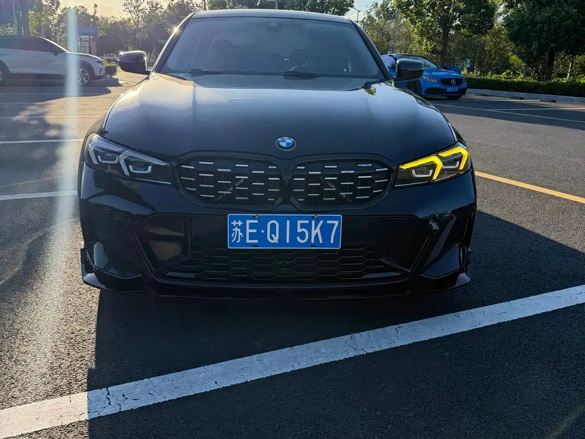 宝马3系 2024款 325Li M运动曜夜套装 2024