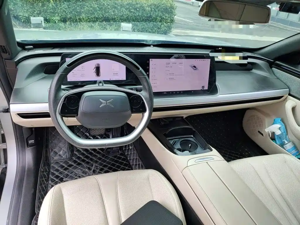 XPeng P7 — миниатюра 5