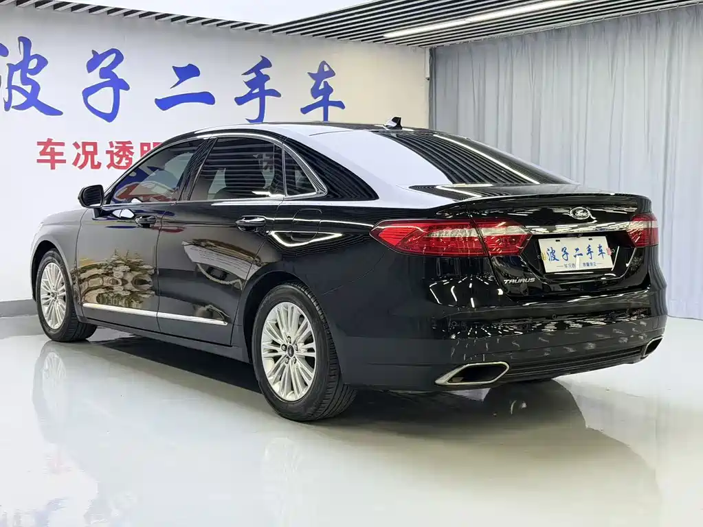 Ford Taurus — миниатюра 4