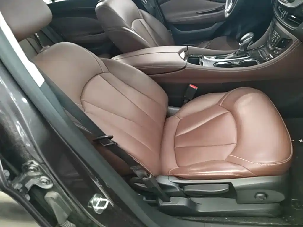 Buick Envision Plus — миниатюра 25
