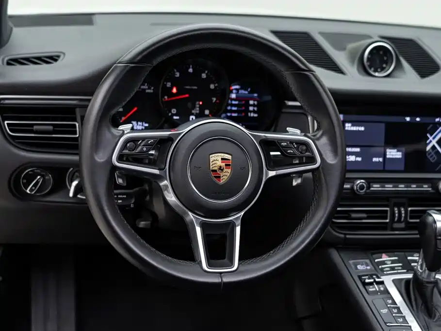 Porsche Macan — миниатюра 12