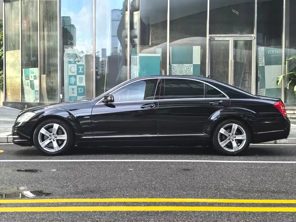 Mercedes-Benz S-Class — миниатюра 26