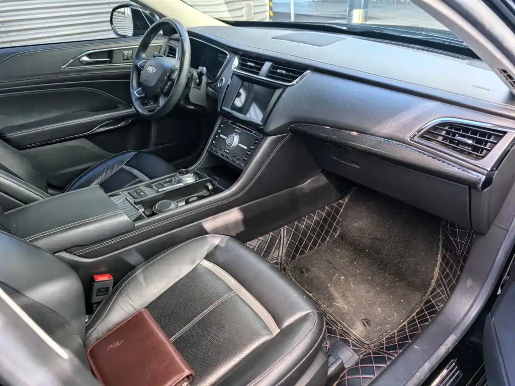 Ford Taurus — миниатюра 8