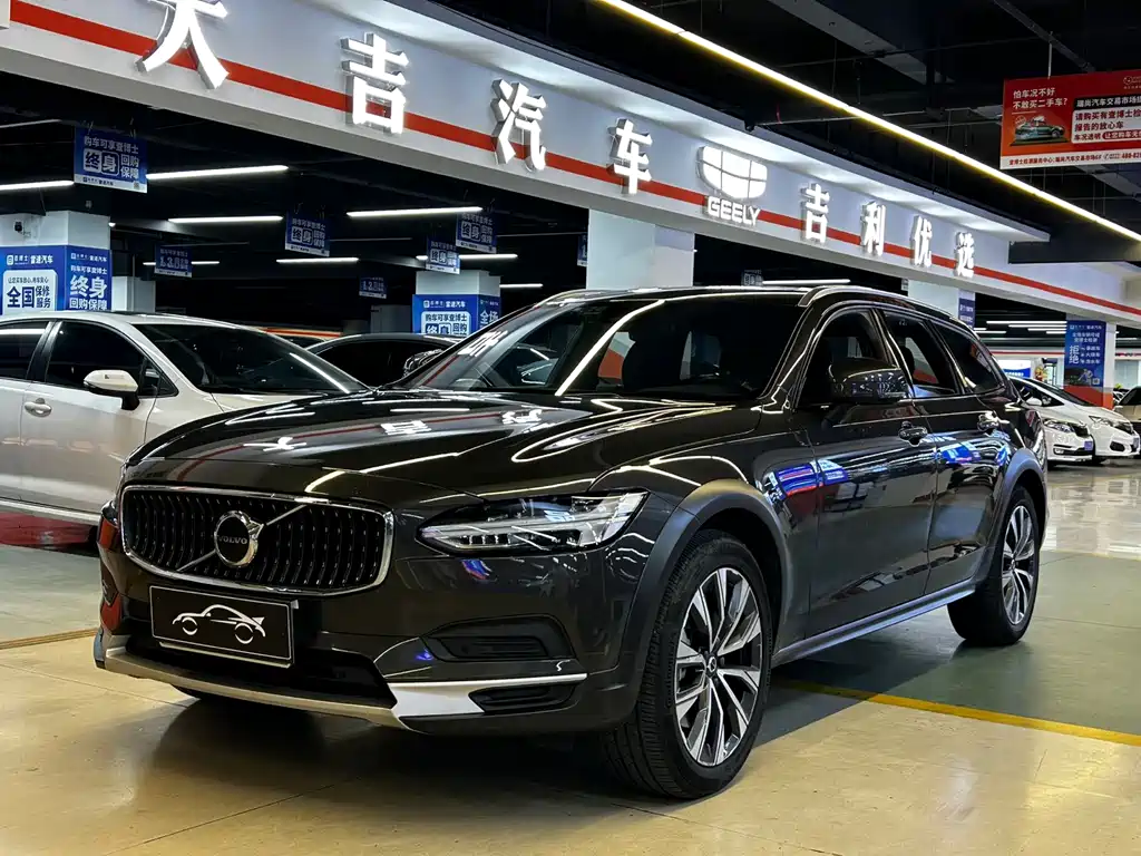 Volvo V90